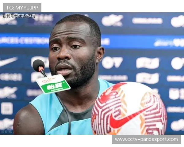 阿奇姆彭合约到期离队，河南队锋线换血